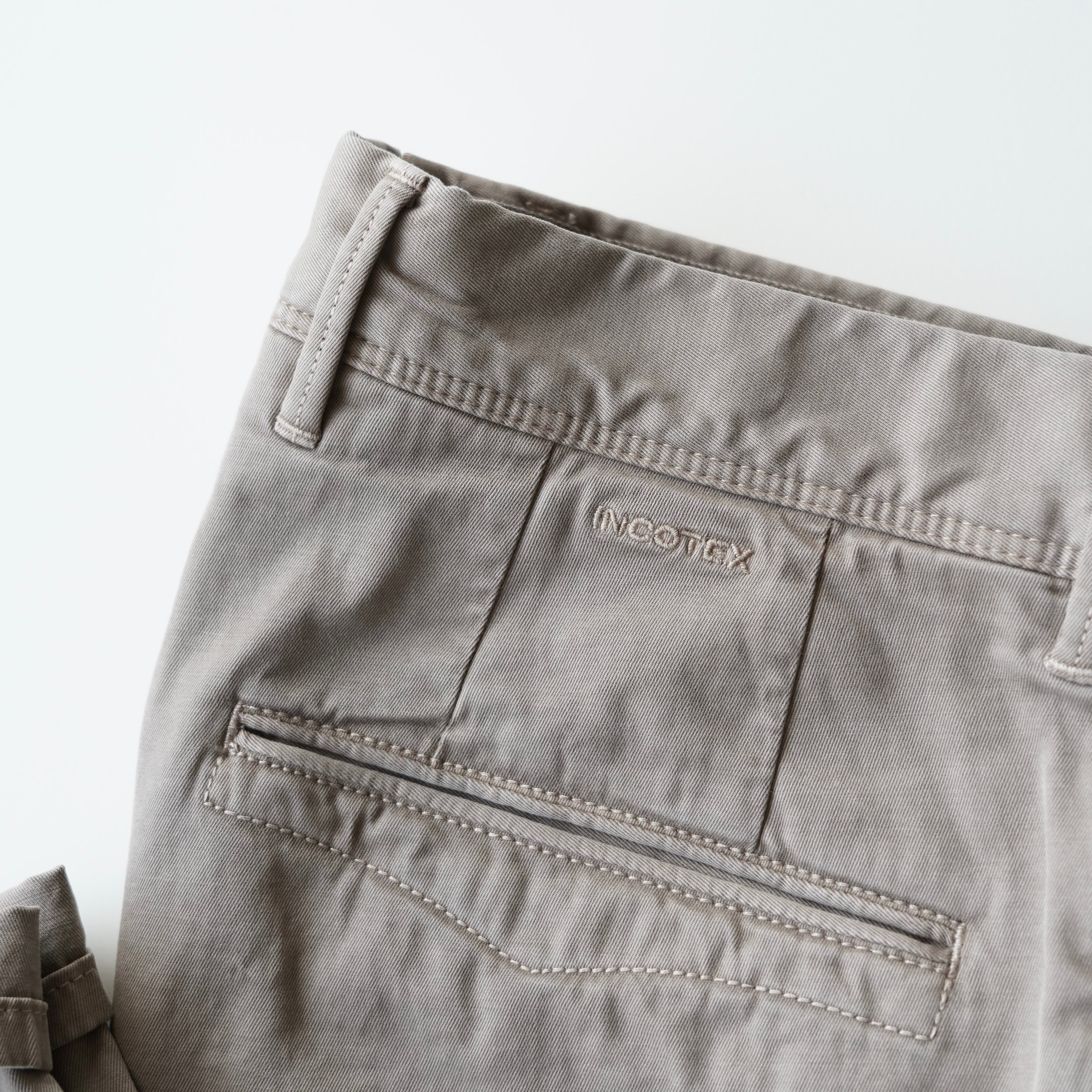 INCOTEX / 4 Season Stretch Gabardine Tapered Pants 100型 コットンパンツ