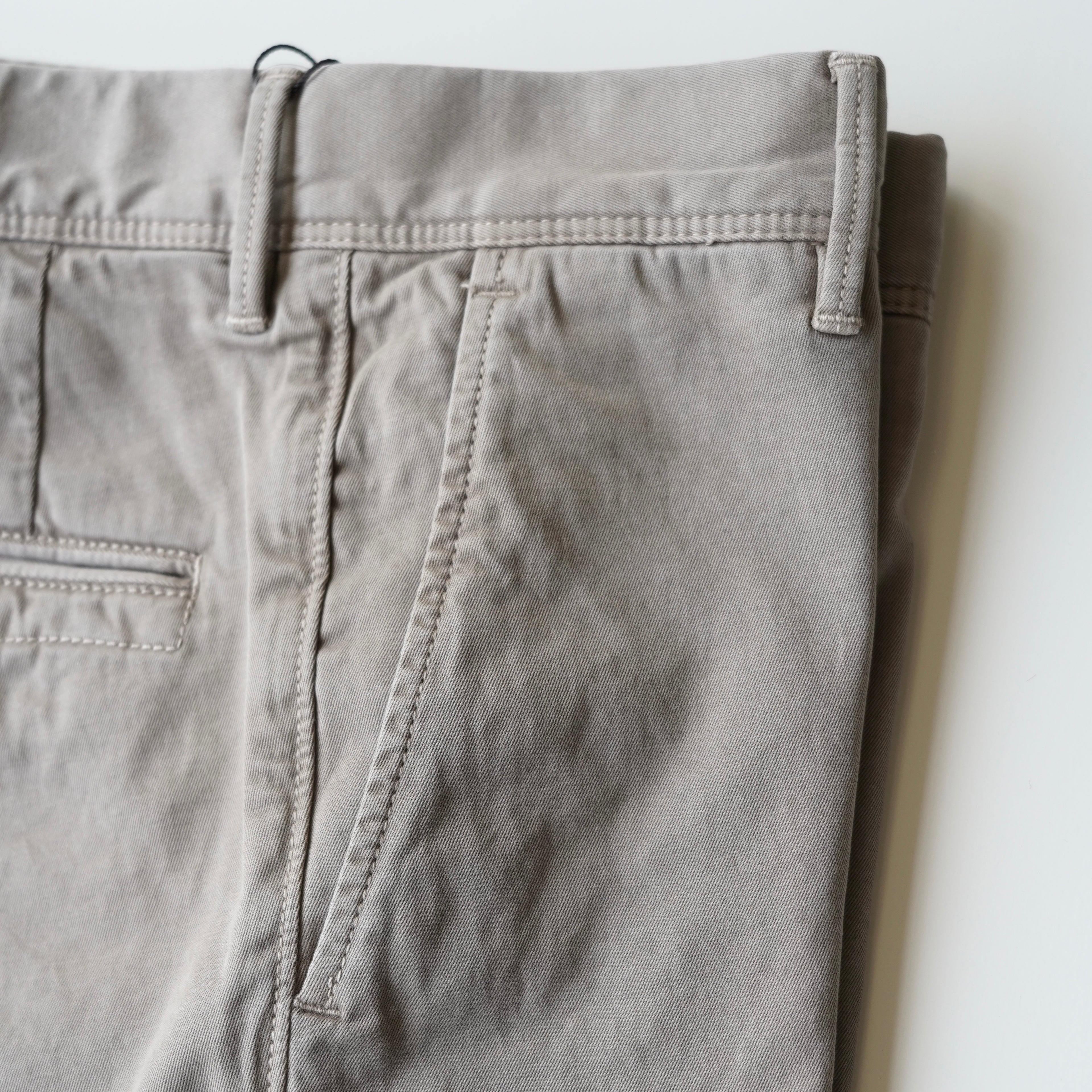 INCOTEX / 4 Season Stretch Gabardine Tapered Pants 100型 コットンパンツ