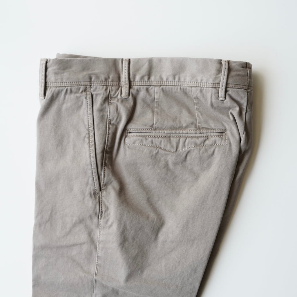 INCOTEX / 4 Season Stretch Gabardine Tapered Pants 100型 コットンパンツ