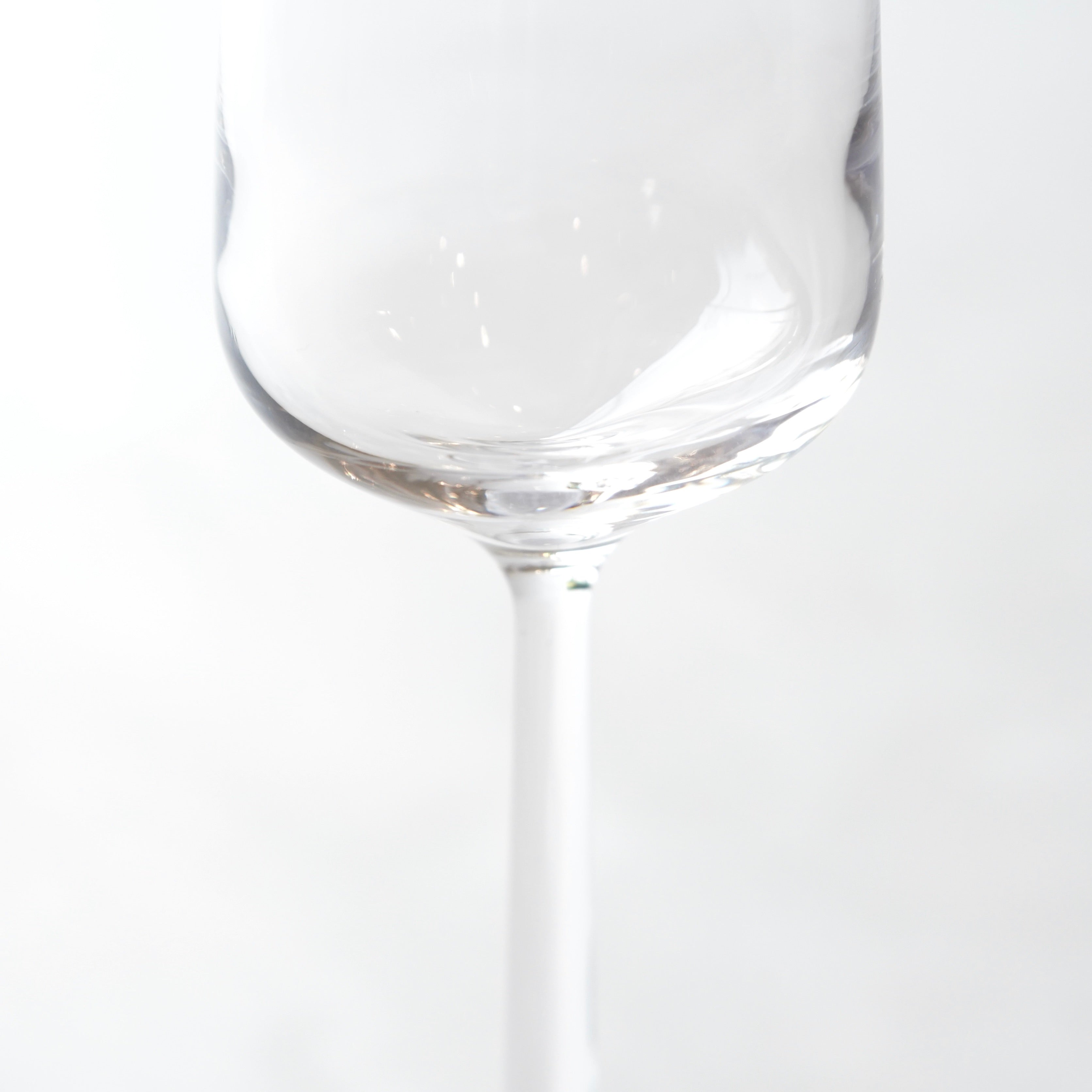 IITTALA / Essence series ワイングラス