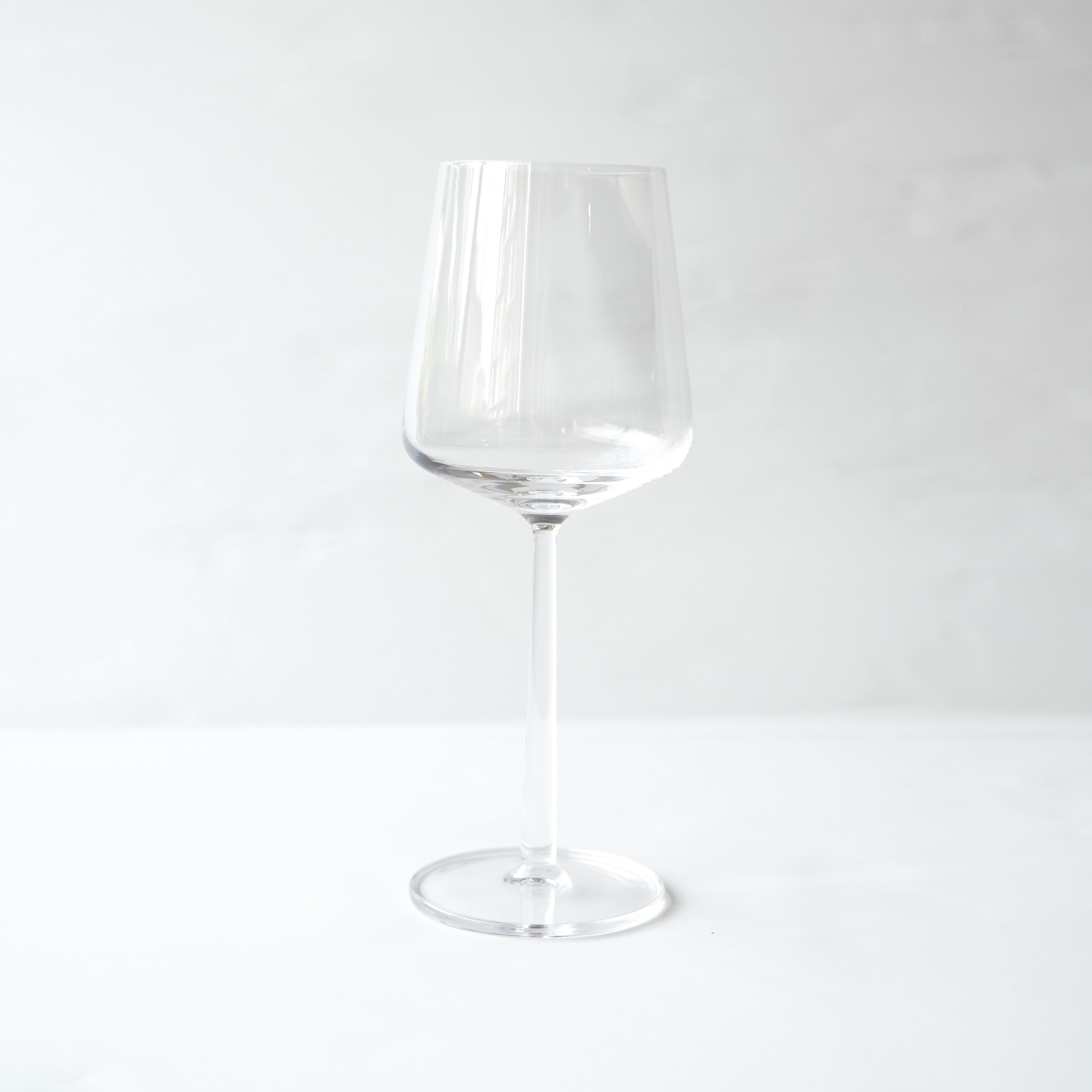IITTALA / Essence series ワイングラス