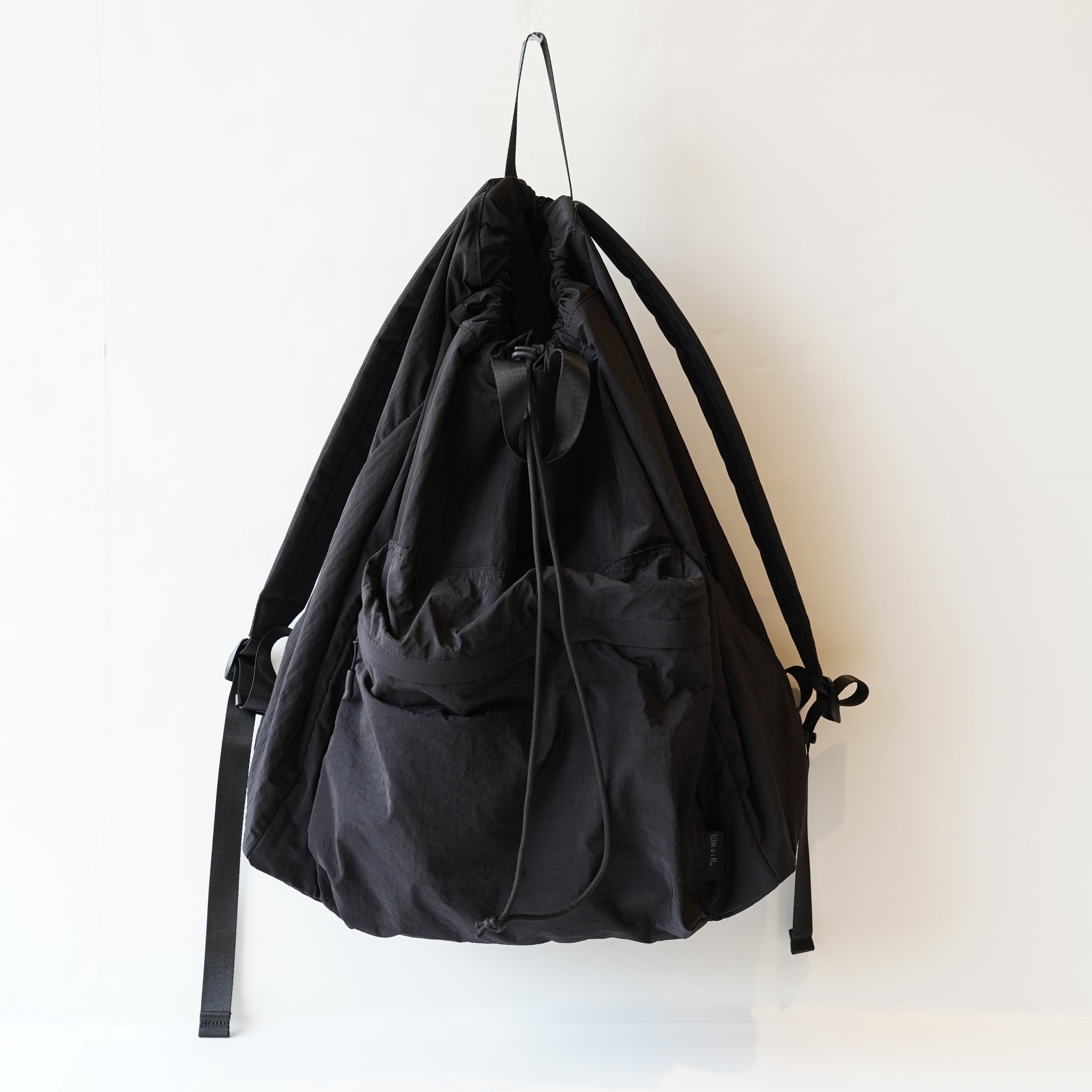 NoiR / 2WAY Light daypack