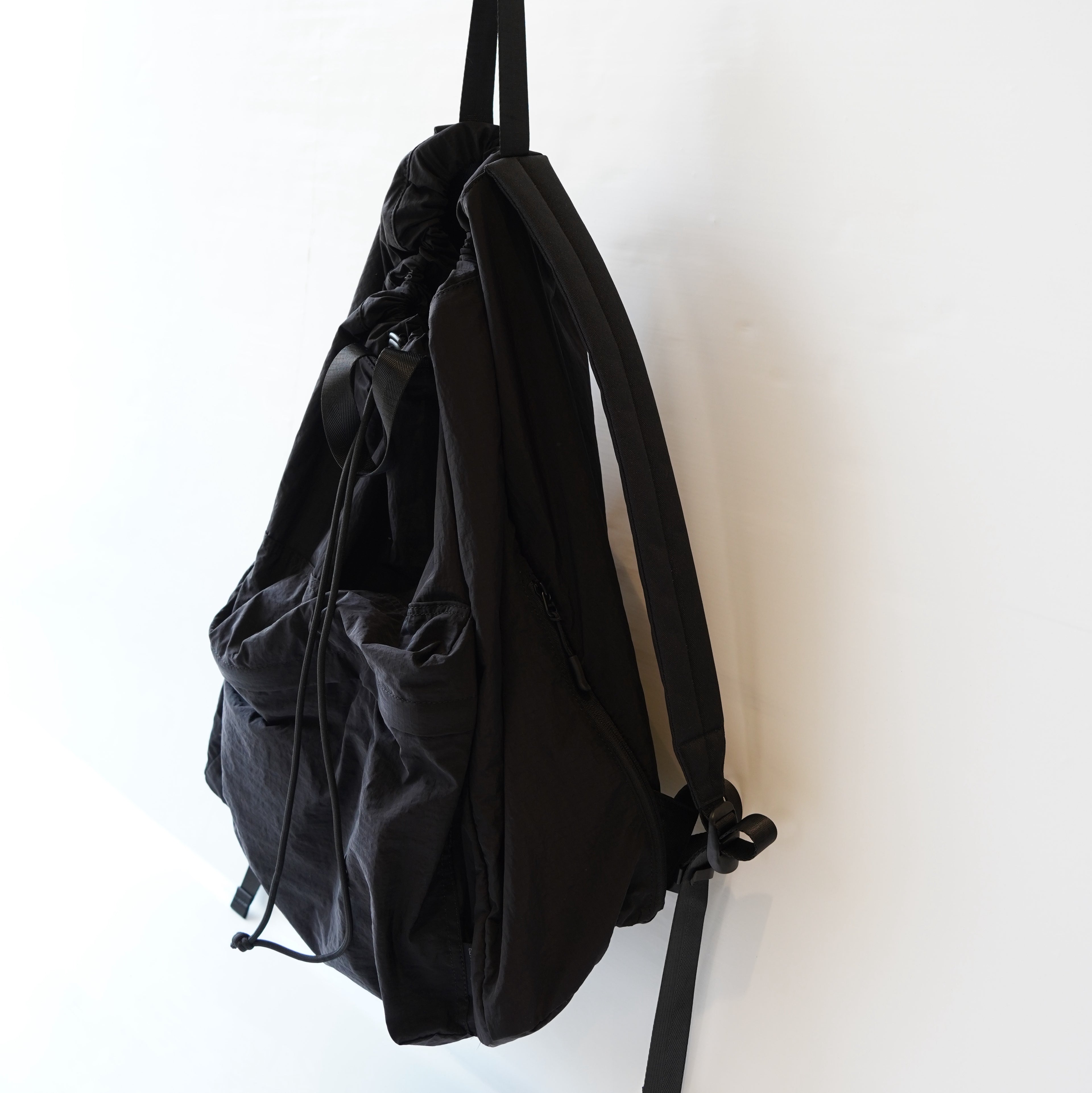 NoiR / 2WAY Light daypack