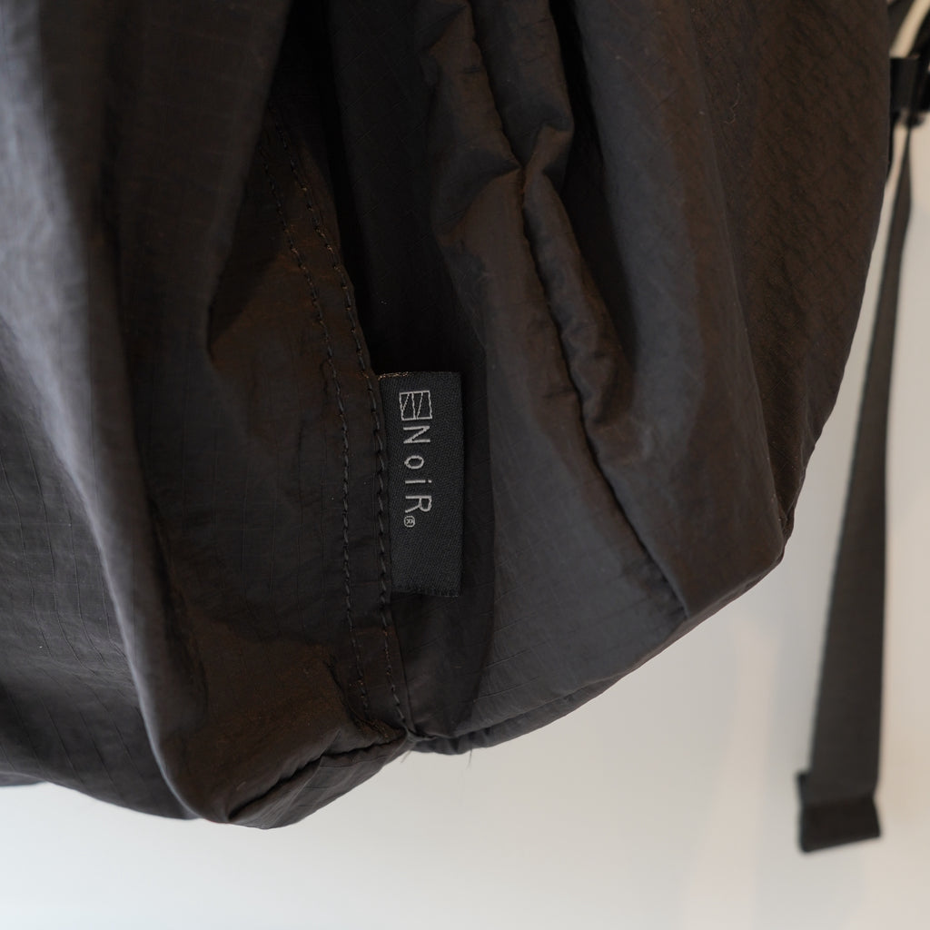 NoiR / 2WAY Light daypack
