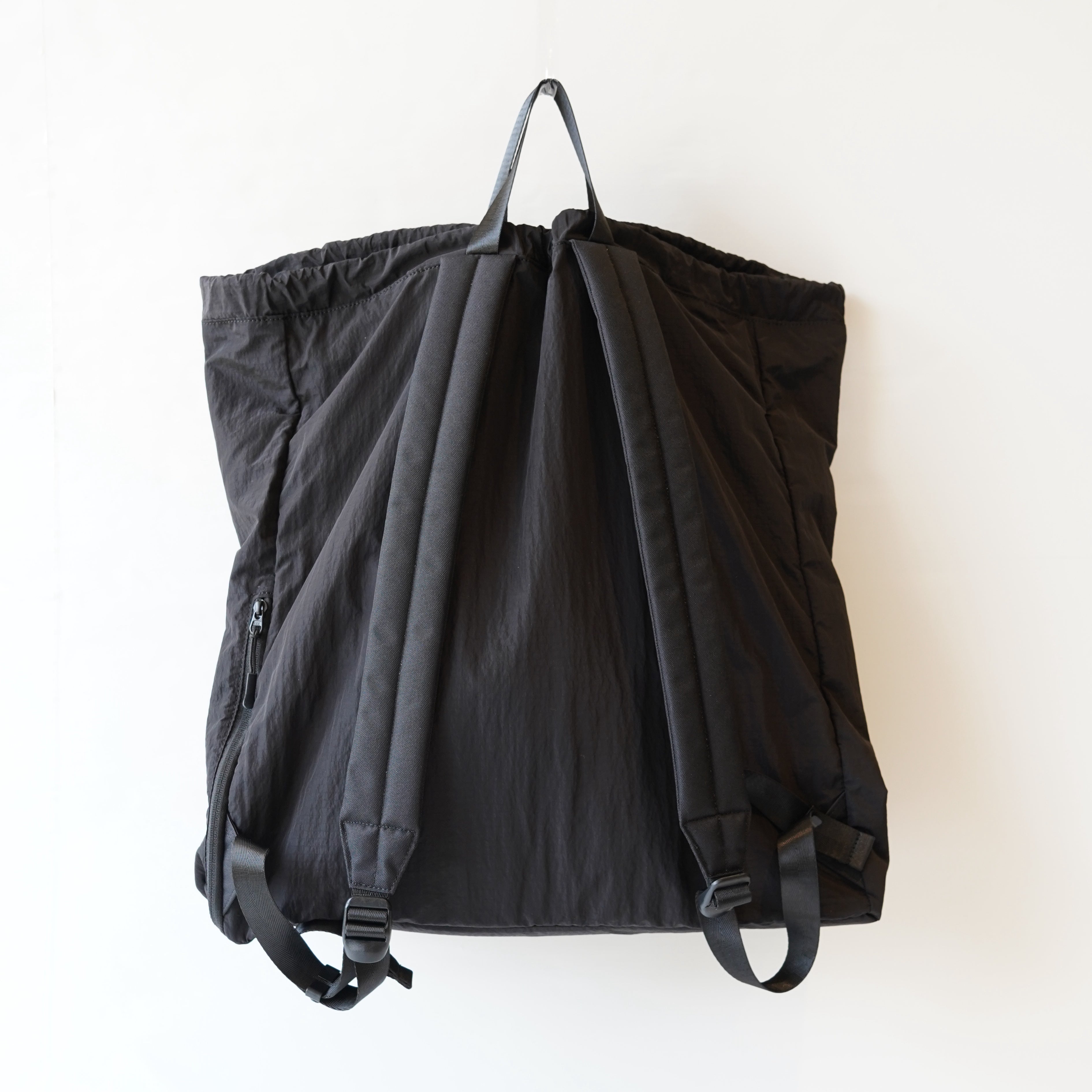 NoiR / 2WAY Light daypack