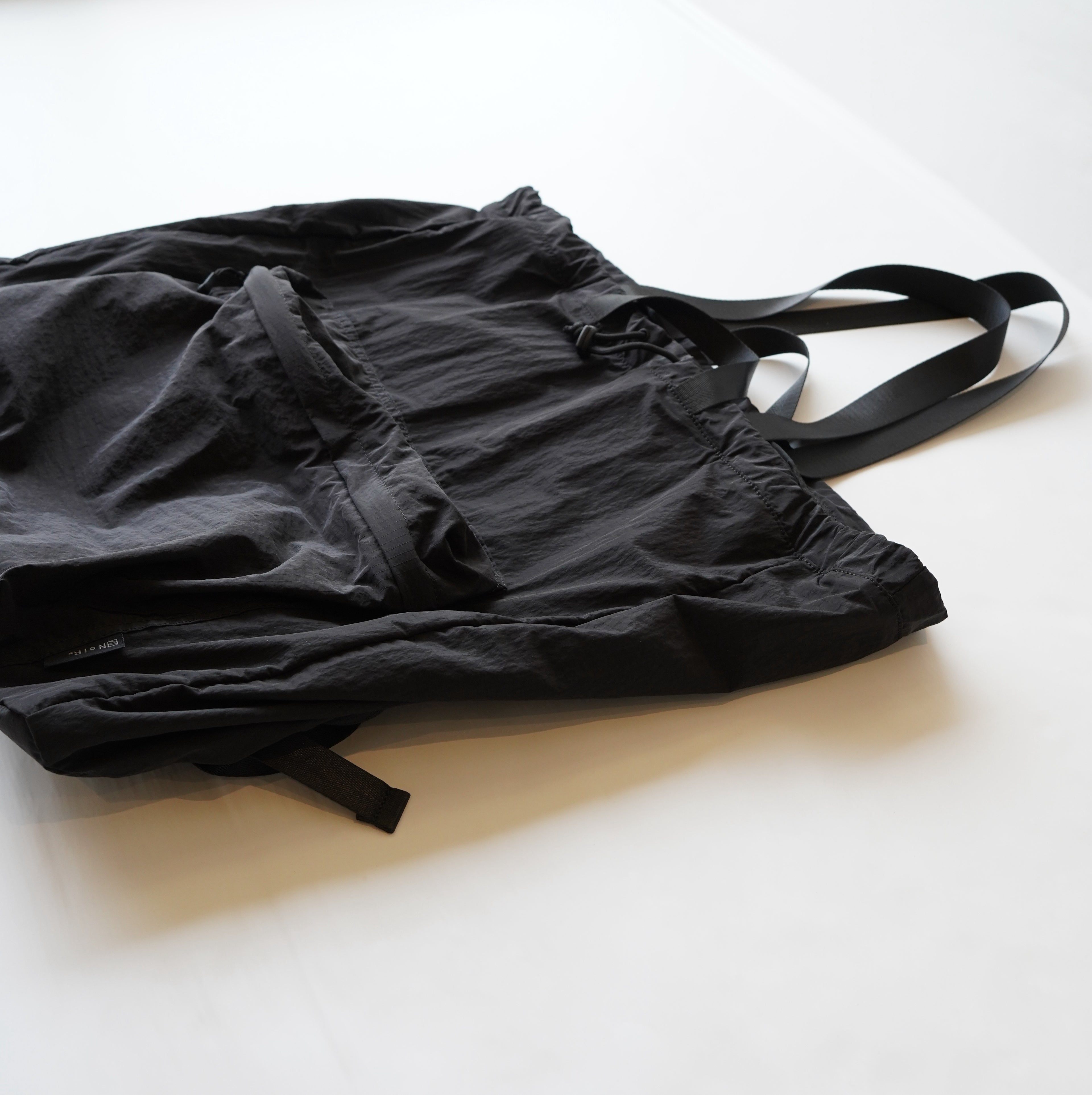 NoiR / 2WAY Light daypack