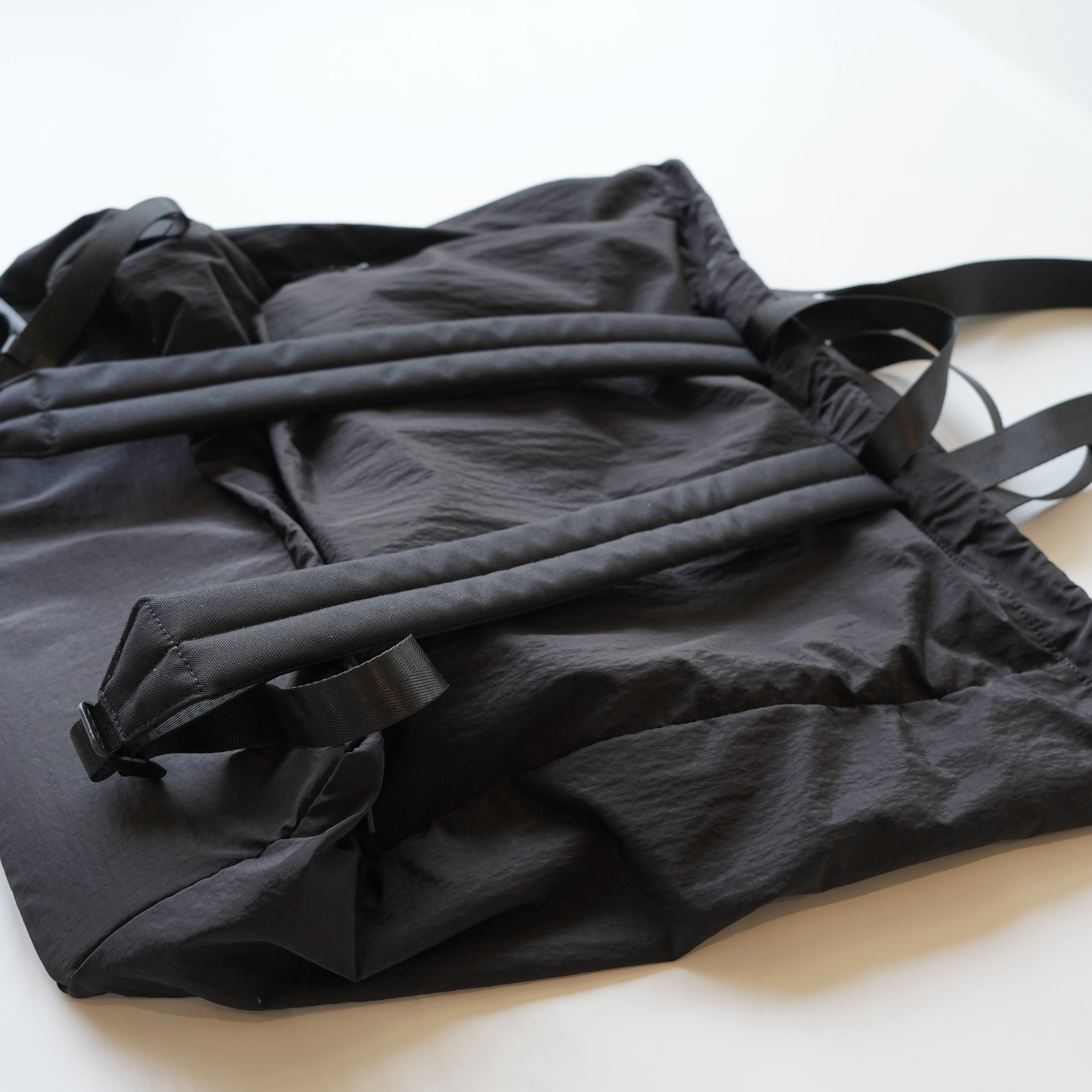 NoiR / 2WAY Light daypack