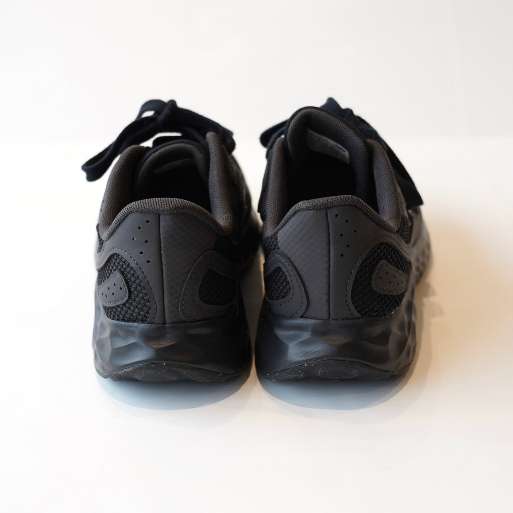 NEWBALANCE / MARISTH42E
