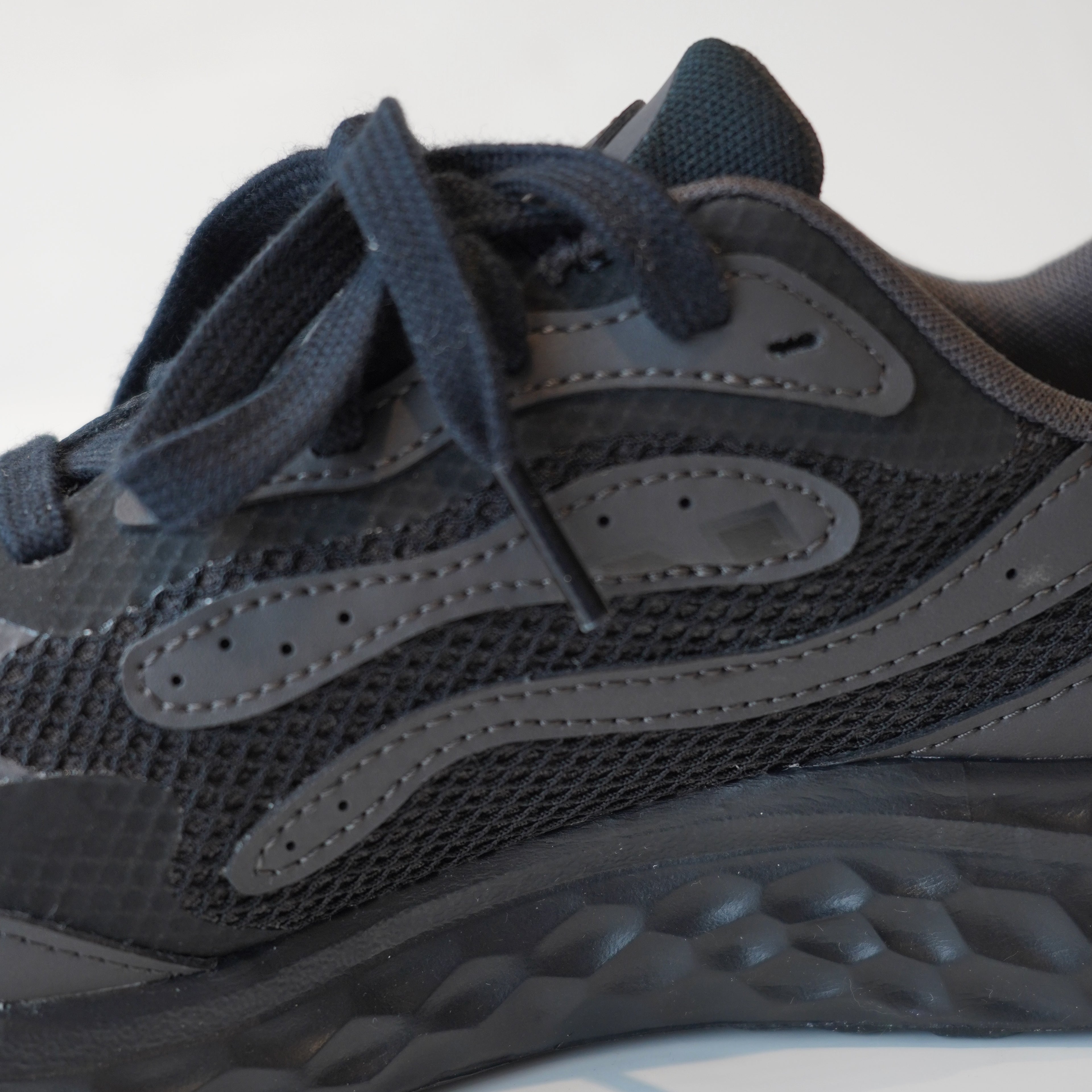 NEWBALANCE / MARISTH42E