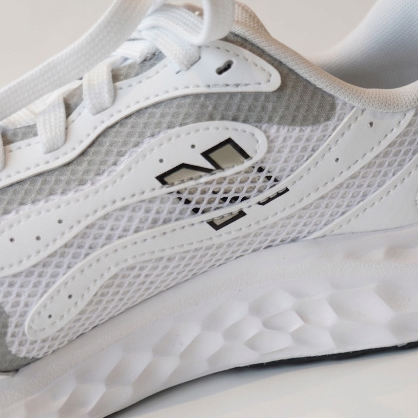 NEWBALANCE / MARISTH42E