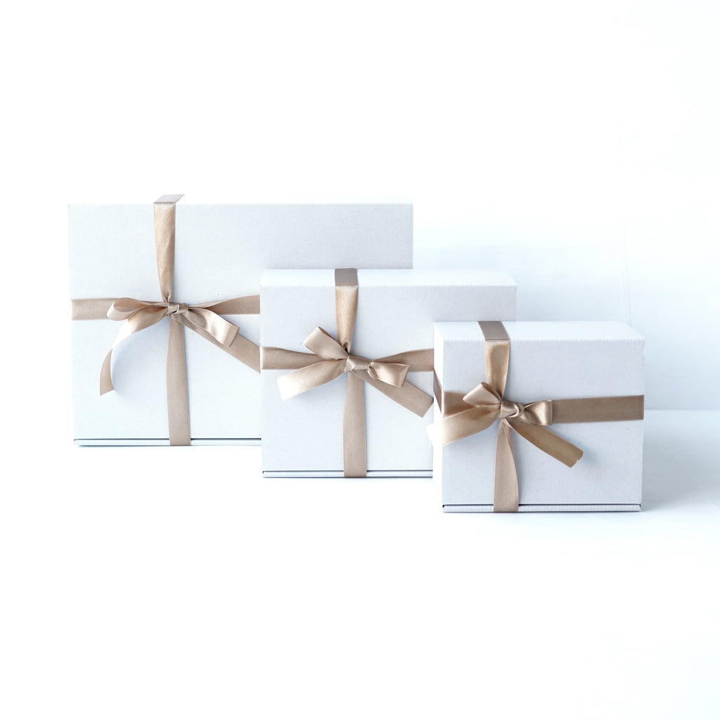 GIFT WRAPPING
