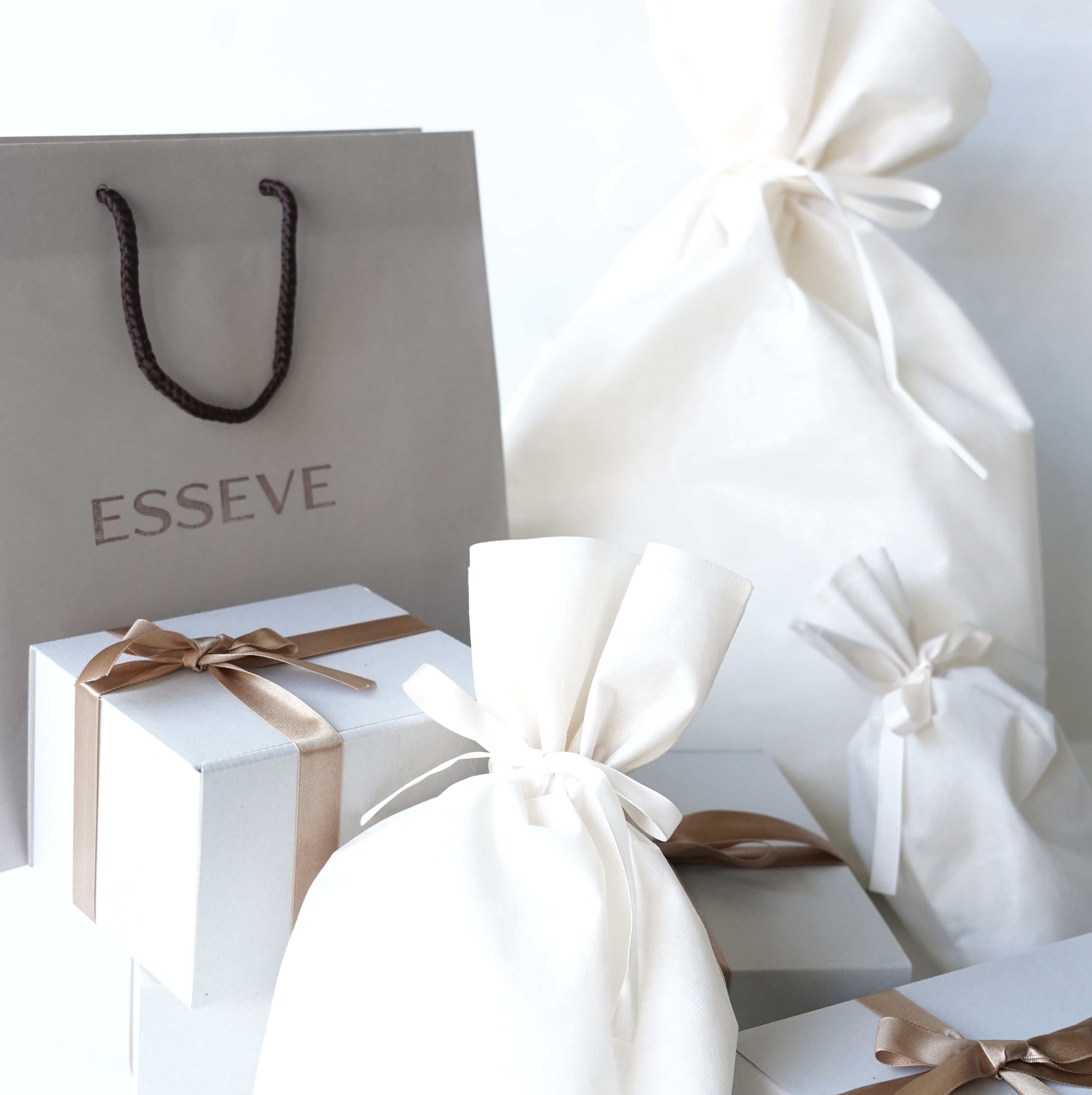 GIFT WRAPPING