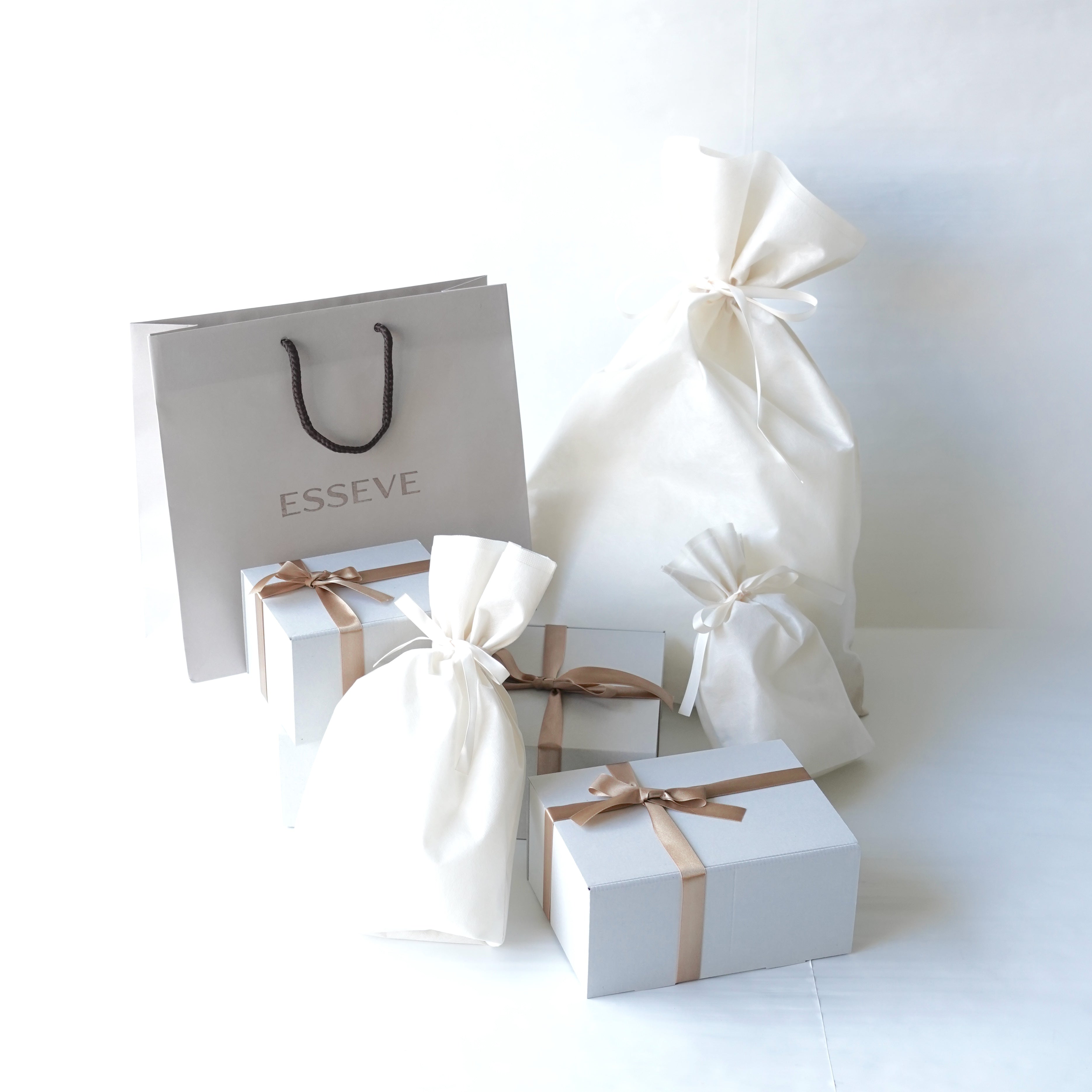 GIFT WRAPPING