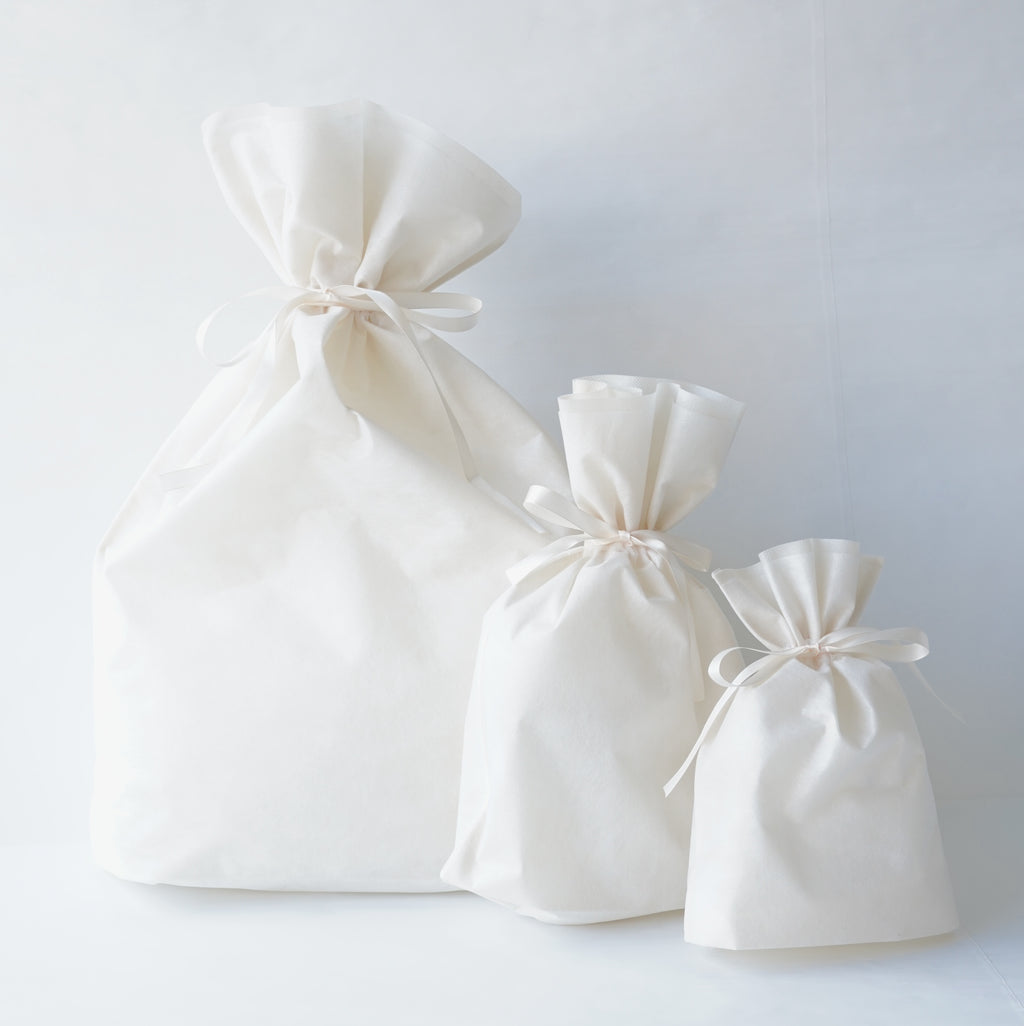 GIFT WRAPPING